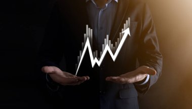 Elde tutulan satış verileri ve ekonomik büyüme grafiği. İş planlama ve strateji. Takas ticareti analiz ediliyor. Finansal ve bankacılık. Teknoloji dijital pazarlama. Kâr ve büyüyen plan.