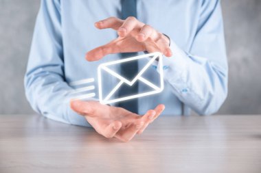 E-posta pazarlama ve bülten konsepti. Haber bülteni e-postası ile bizimle irtibata geçin ve kişisel bilgilerinizi posta konseptinden koruyun. İş dünyasındaki doğrudan satışların şeması. E- posta için istemci listesi
