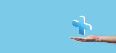 İş adamı elinde 3D artı simge tutuyor, elinde tuttuğu adam kar, fayda, gelişme, artı işareti ile temsil edilen CSR gibi olumlu şeyler öneriyor..