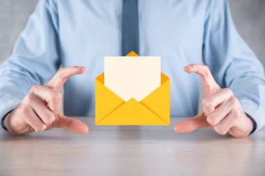 E- posta ve kullanıcı simgesi, imza, sembol pazarlama ya da bülten konsepti, diyagram. E- posta gönderme. Posta ve SMS pazarlama kavramı. İş dünyasında doğrudan satış şeması. E- posta için istemci listesi