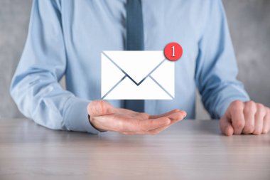 E- posta ve kullanıcı simgesi, imza, sembol pazarlama ya da bülten konsepti, diyagram. E- posta gönderme. Posta ve SMS pazarlama kavramı. İş dünyasında doğrudan satış şeması. E- posta için istemci listesi