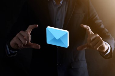 E-posta pazarlama ve bülten konsepti. Haber bülteni e-postası ile bizimle irtibata geçin ve kişisel bilgilerinizi posta konseptinden koruyun. İş dünyasındaki doğrudan satışların şeması. E- posta için istemci listesi