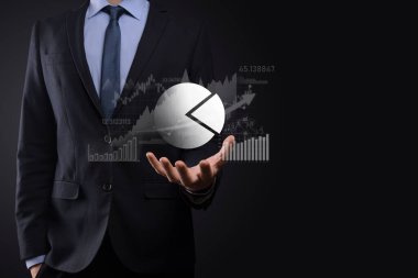 İş geliştirme, finansal plan ve strateji. Maliye grafiği ve piyasa çizelgesi yatırımlarının analizi. Dijital ekonomi değişimi. Geliştirme ve büyüyen büyüme planı. Piyasa yatırımları. Bankacılık