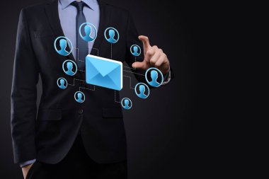 E- posta ve kullanıcı simgesi, imza, sembol pazarlama ya da bülten konsepti, diyagram. E- posta gönderme. Posta ve SMS pazarlama kavramı. İş dünyasında doğrudan satış şeması. E- posta için istemci listesi