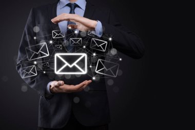 E-posta pazarlama ve bülten konsepti. Haber bülteni e-postası ile bizimle irtibata geçin ve kişisel bilgilerinizi posta konseptinden koruyun. İş dünyasındaki doğrudan satışların şeması. E- posta için istemci listesi
