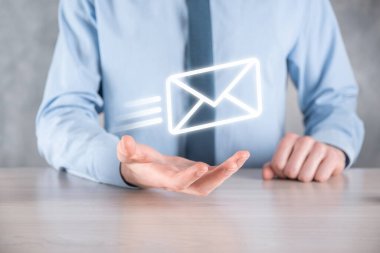 E-posta pazarlama ve bülten konsepti. Haber bülteni e-postası ile bizimle irtibata geçin ve kişisel bilgilerinizi posta konseptinden koruyun. İş dünyasındaki doğrudan satışların şeması. E- posta için istemci listesi
