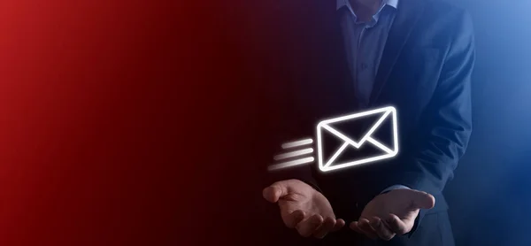 Email Marketing Και Ενημερωτικό Δελτίο Έννοια Επικοινωνήστε Μαζί Μας Μέσω — Φωτογραφία Αρχείου