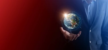Büyüme grafiği müşterisi, dijital pazarlama, bankacılık ve ödeme çevrimiçi, iş dünyasının analizi ve planlanması ile işadamı ikonu ağ bağlantısı verileri. Finansal bankacılık. Teknoloji dijital pazarlaması