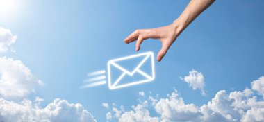 E-posta pazarlama ve bülten konsepti. Haber bülteni e-postası ile bizimle irtibata geçin ve kişisel bilgilerinizi posta konseptinden koruyun. İş dünyasındaki doğrudan satışların şeması. E- posta için istemci listesi