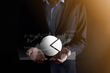 İş geliştirme, finansal plan ve strateji. Maliye grafiği ve piyasa çizelgesi yatırımlarının analizi. Dijital ekonomi değişimi. Geliştirme ve büyüyen büyüme planı. Piyasa yatırımları. Bankacılık