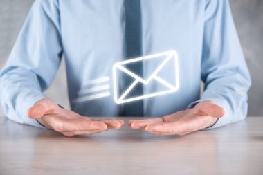 E-posta pazarlama ve bülten konsepti. Haber bülteni e-postası ile bizimle irtibata geçin ve kişisel bilgilerinizi posta konseptinden koruyun. İş dünyasındaki doğrudan satışların şeması. E- posta için istemci listesi