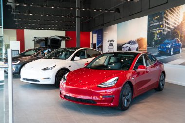 Austin, Teksas, ABD - 11 Kasım 2020: Tesla Motors şu anda Pond Springs 'in kuzeybatısında, TX