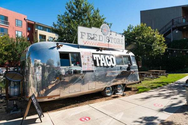 Karavanda tako kelimesi