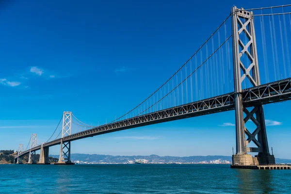 Długi Plan Infrastruktury Oakland San Francisco Bay Bridge Słoneczne Popołudnie — Zdjęcie stockowe