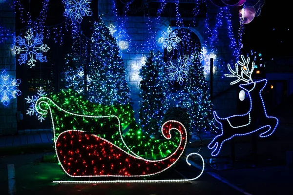 Weihnachtsbeleuchtung Der Nacht Glühende Feiertagsstimmung — Stockfoto