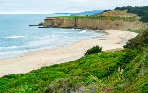 Costa Largo Orilla Paisaje — Foto de Stock