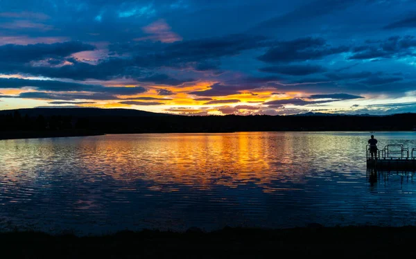 Schöner See Den Bergen Bei Sonnenuntergang — Stockfoto