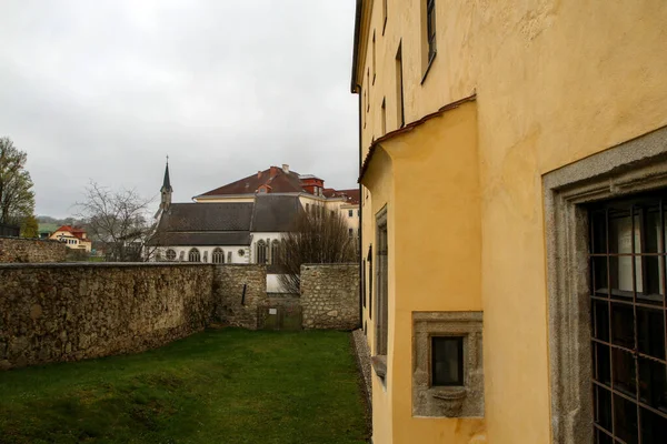 Obraz Austriackiego Miasta Freistadt Wczesną Wiosną Zabytków Takich Jak Zamek — Zdjęcie stockowe