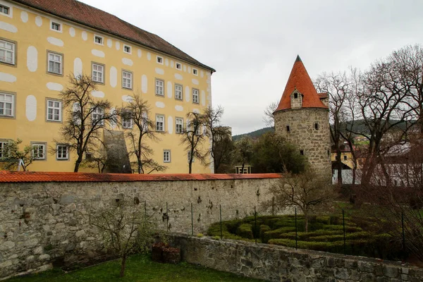 Obraz Austriackiego Miasta Freistadt Wczesną Wiosną Zabytków Takich Jak Zamek — Zdjęcie stockowe