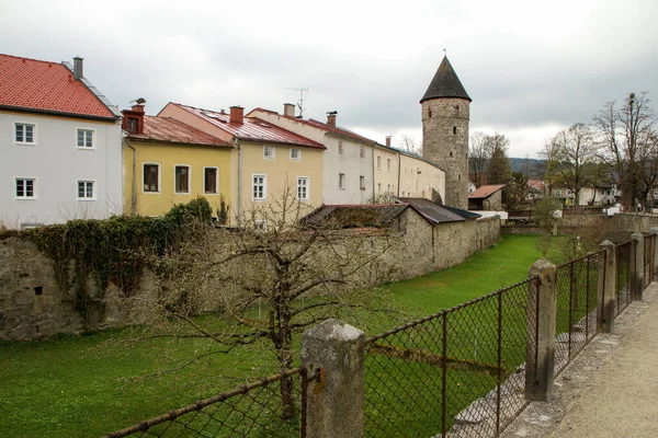 Obraz Austriackiego Miasta Freistadt Wczesną Wiosną Zabytków Takich Jak Zamek — Zdjęcie stockowe