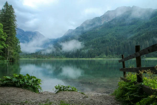 Jezioro Lodowcowe Jgersee Austrii Alpach Deszczowy Pochmurny Dzień Cel Podróży — Zdjęcie stockowe