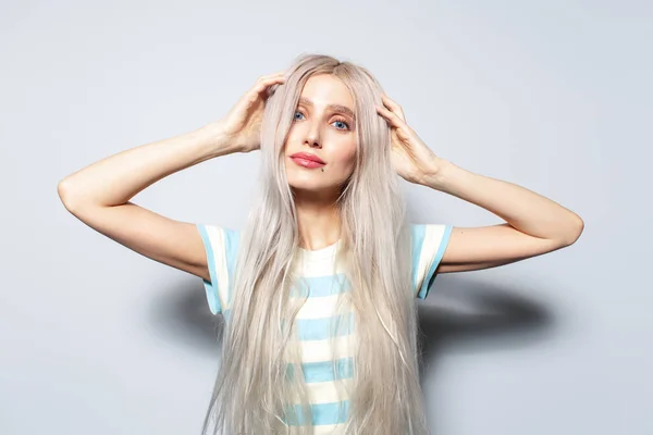 Portrait Pretty Blonde Girl Holding Hands Head White Background — Stock Photo, Image