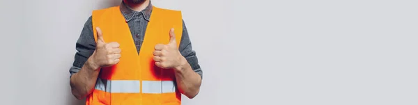 Young Construction Worker White Showing Thumbs Panoramic Banner — ストック写真