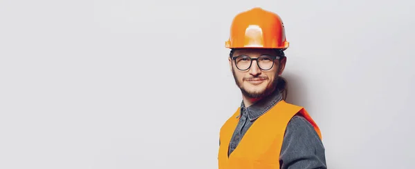 Portrait Young Construction Worker White Panoramic Banner Copy Space — ストック写真