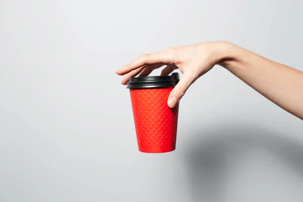 Close Female Hand Holding Paper Cup Red Color Coffee Takeaway — Foto de Stock