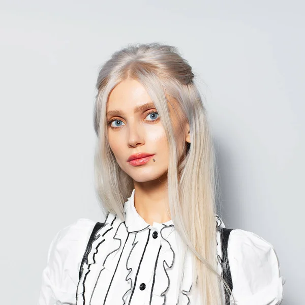 Studio Portrait Young Blonde Pretty Girl White Background — Stockfoto