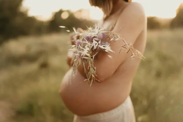 Side View Cropped Unrecognizable Calm Pregnant Female Covering Bare Breast — Stock Photo, Image