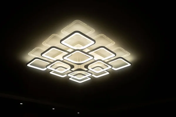 Lampes Led Intégrées Dans Plafond Luisant Dans Obscurité — Photo