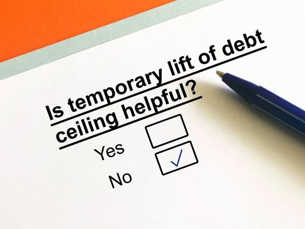 One Person Answering Question Economy Person Thinks Temporary Lift Debt — Stock Photo, Image