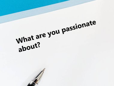 Bir kişi meslekle ilgili soruya cevap veriyor. Düşündüğü şey, tutkusunun ne olduğu..