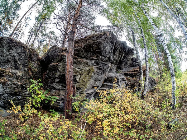 Basalte Rochers Sur Les Rives Rivière Miass Près Village Balandino — Photo