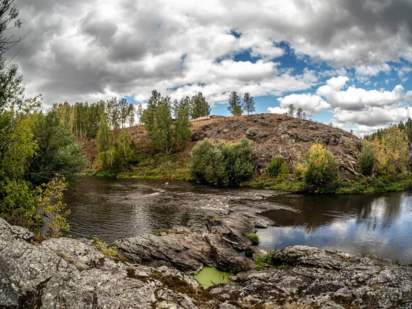 Břehy Řeky Miass Blízkosti Vesnice Balandino Blízkosti Města Čeljabinsk Podzim — Stock fotografie