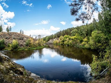 Miass Nehri kıyısında Chelyabinsk yakınlarındaki Balandino köyünde, Güney Urallar, Rusya, balık gözü
