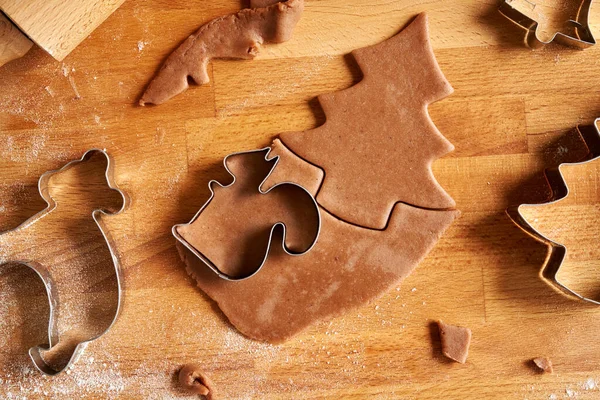 Cutting Out Shapes Pastry Dough Prepare Gingerbread Christmas Cookies Top — Stock fotografie