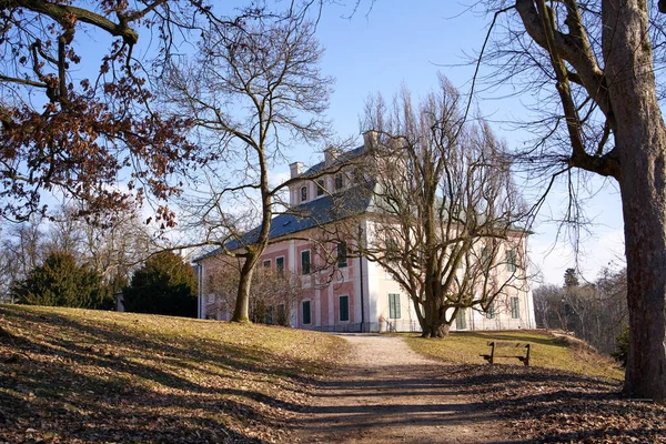 Ratiborice Česká Republika February 2022 Růžový Zámek Park Babiccino Udoli — Stock fotografie