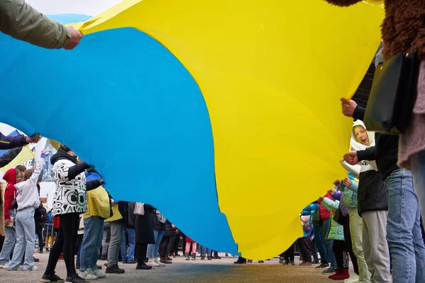 Prague Czech Republic April 2022 Ukrainian Flag Being Held People — Stock Photo, Image