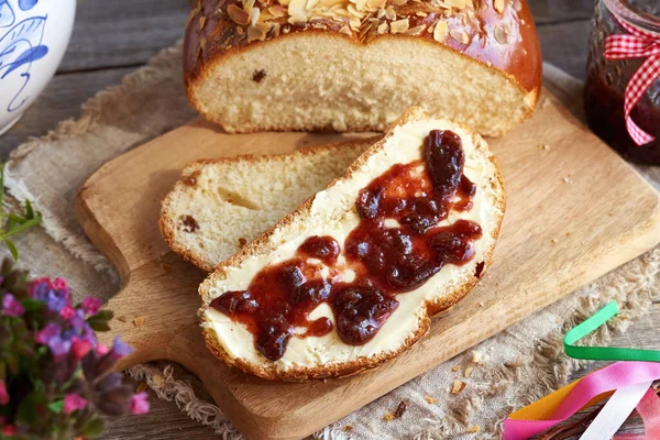 Mazanec Traditional Czech Sweet Easter Pastry Similar Hot Cross Bun — Stock Photo, Image