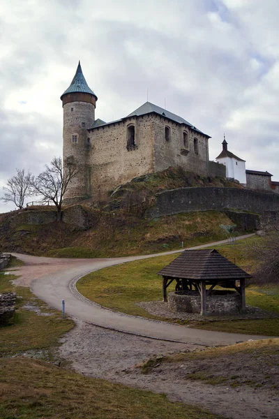 Kunetice Czech Republic January 2022 View Medieval Gothic Castle Kuneticka — стоковое фото