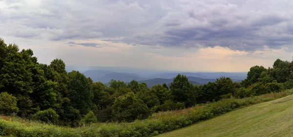 Very Wide Panoramic View Blue Ridge Mountains North Carolina Hazy — Stock Photo, Image