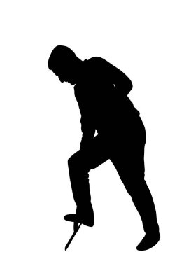 Kürekli bir adam bahçe vektör silüetinde çalışıyor. Kürekli inşaat işçisi. Bahçıvan toprağı kazıyor. Kürekli bir çiftçi. Kazıcı, aletle madencilik yapıyor. El işi endüstrisi.