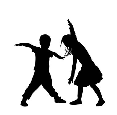 Arkadaşlar yaz aşkı erkek ve kız vektör silueti kucaklıyor. Birliktelik. Çocuklar şefkat ve yakınlık. Genç utangaç çocuklar birbirine aşık çiftler. Ergenlikte romantizm. Küçük kız arkadaş ve erkek arkadaş oyunu