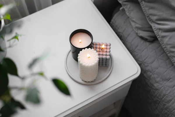 Luxury Aroma Burning Candle Bedroom Bedsite Table Home Cozy Interior — Stock Photo, Image