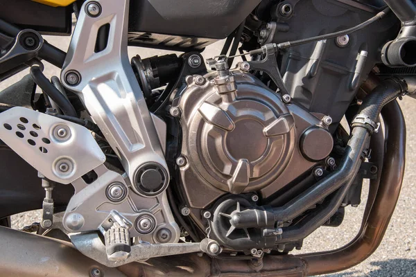 排気管付きオートバイの内燃機関 ロイヤリティフリーのストック画像