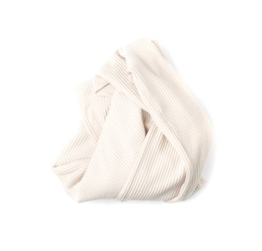 Yeni Katlanmış Doğal Bej Kıyafetler İzole Edildi. Çizgili Pamuk Kumaşı, Beyaz Tekstil, Yumuşak ve Konforlu Doğal Üst Görünüm