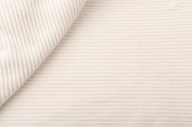 Doğal Bej Doku Arkaplanı. Çizgili Pamuk Kumaş Deseni, Beyaz Tekstil Duvar Kağıdı, Yumuşak ve Konforlu Kopyalama Alanlı Doğal Model