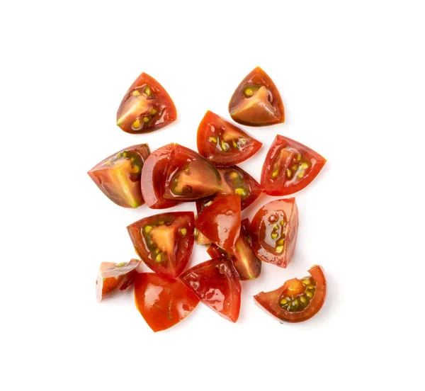 さいの目に切った梅のトマトグループ 新鮮な小さなチェリートマトの作品 白い背景にスライスされたカクテルトマトトップビュー — ストック写真